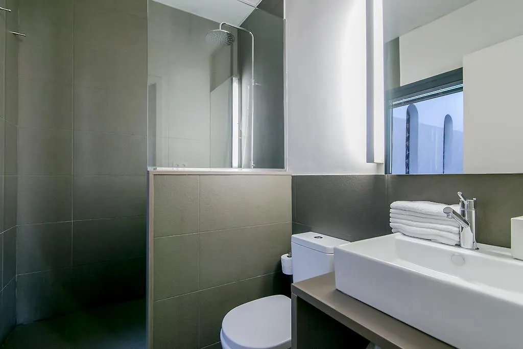 Deco Apartments Barcelona-Diagonal 0*, Barcellona